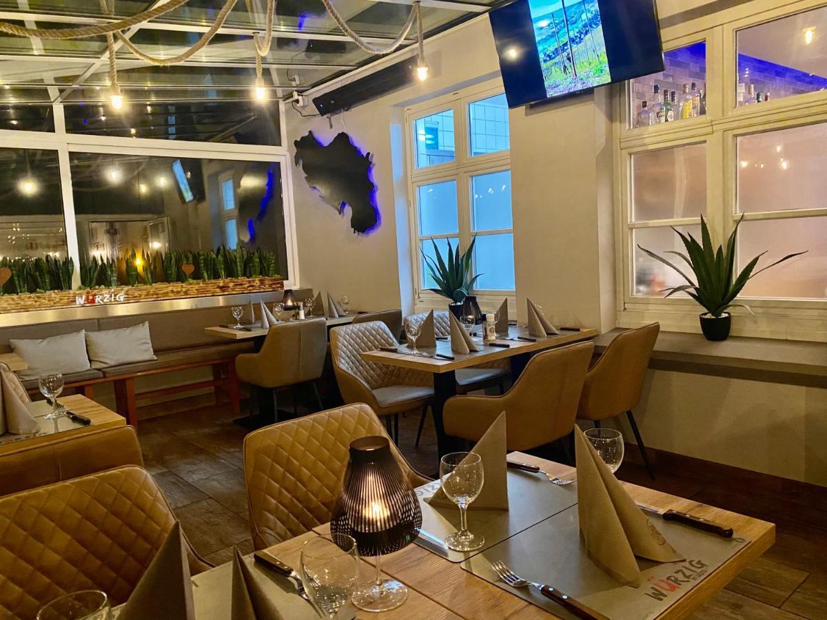 Pensión Restaurant Würzig 3*